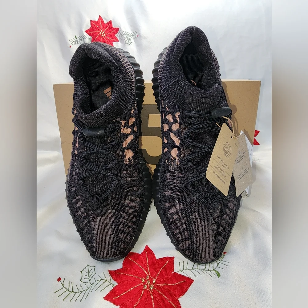 Adidas Yeezy Boost 350 V2
CMPCT Slate Carbon Size 8.5 Men's - Picture 6 of 16